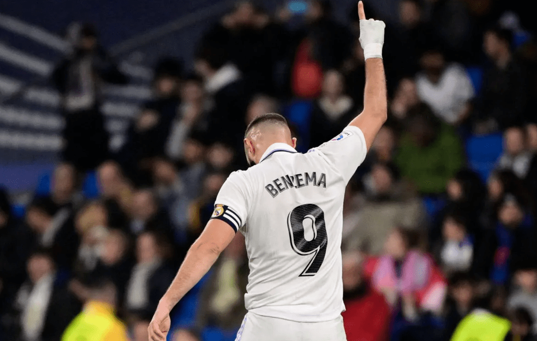 阿贾克斯与法兰克福欧战风云再起